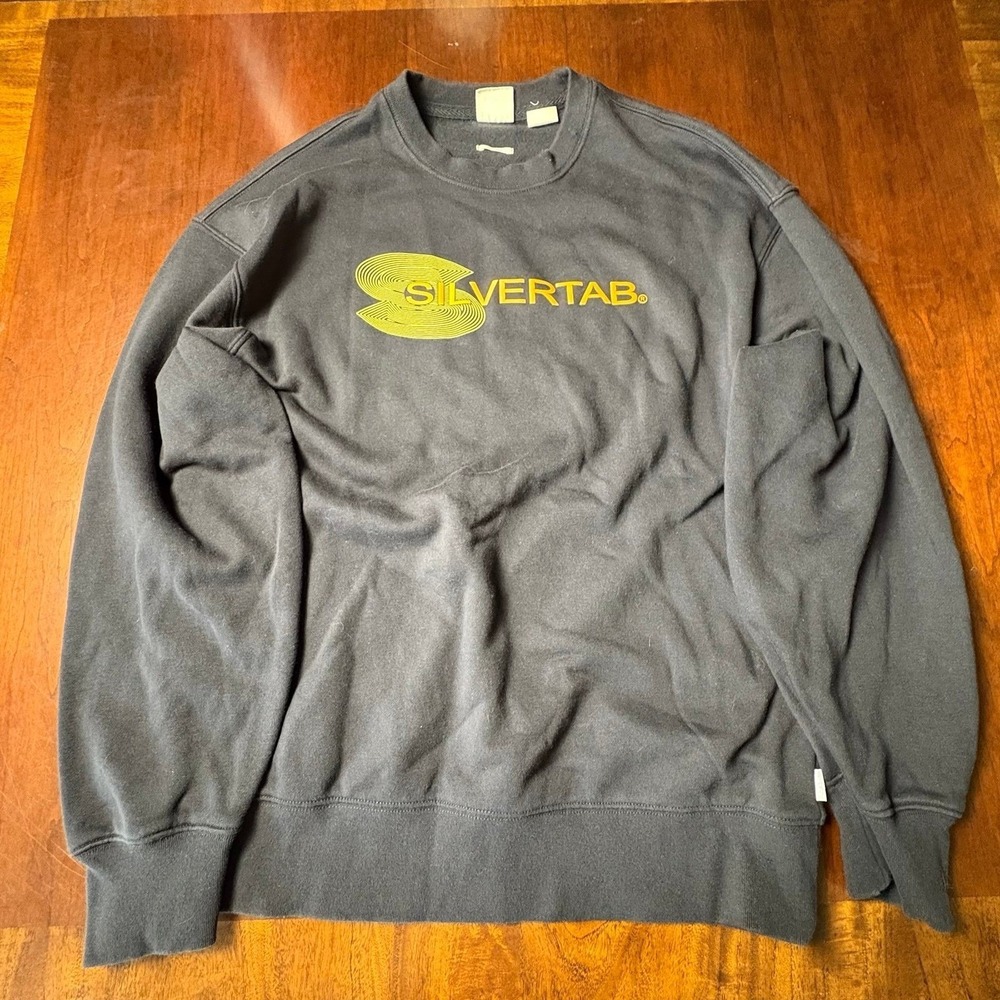 Levi's Silvertab Logo Crewneck Sweatshirt Size Small Relaxed Fits Like Large